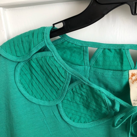 Cute summer top from Anthropologie - medium - Picture 3 of 6